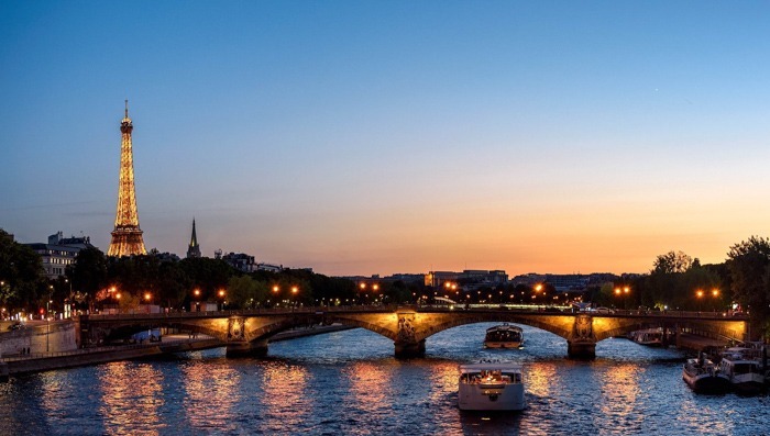 paris seine cruise