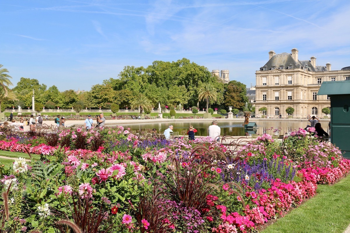 spring in paris beautiful parks and gardens to visit