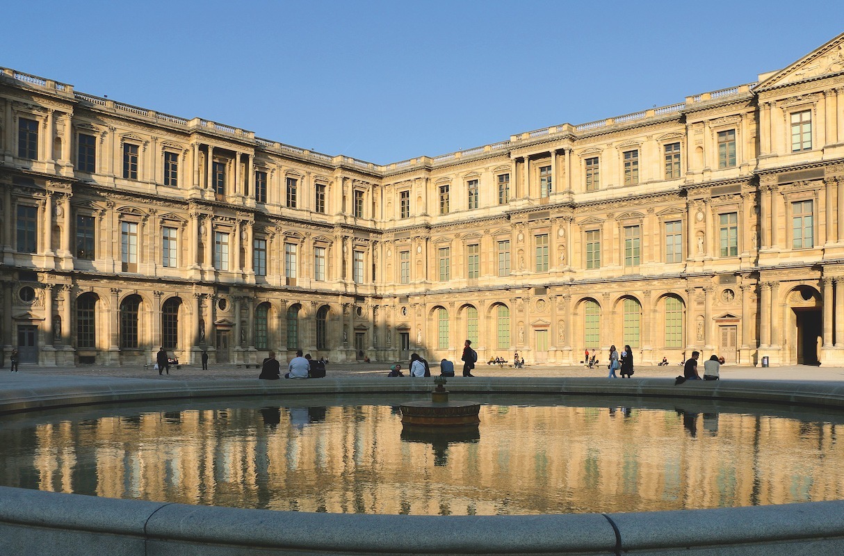 once-in-a-lifetime experience louvre