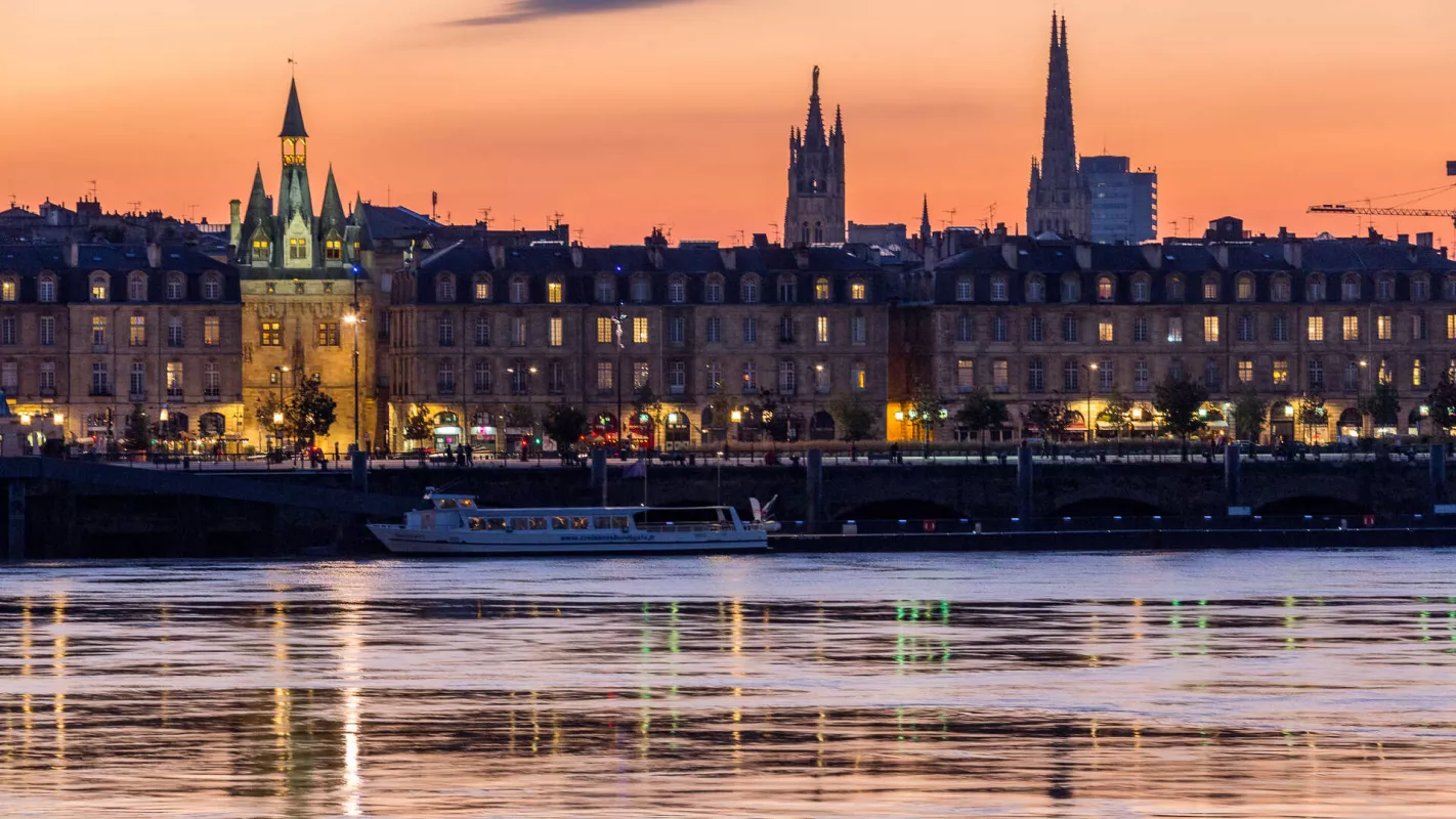 romantic winter trip bordeaux